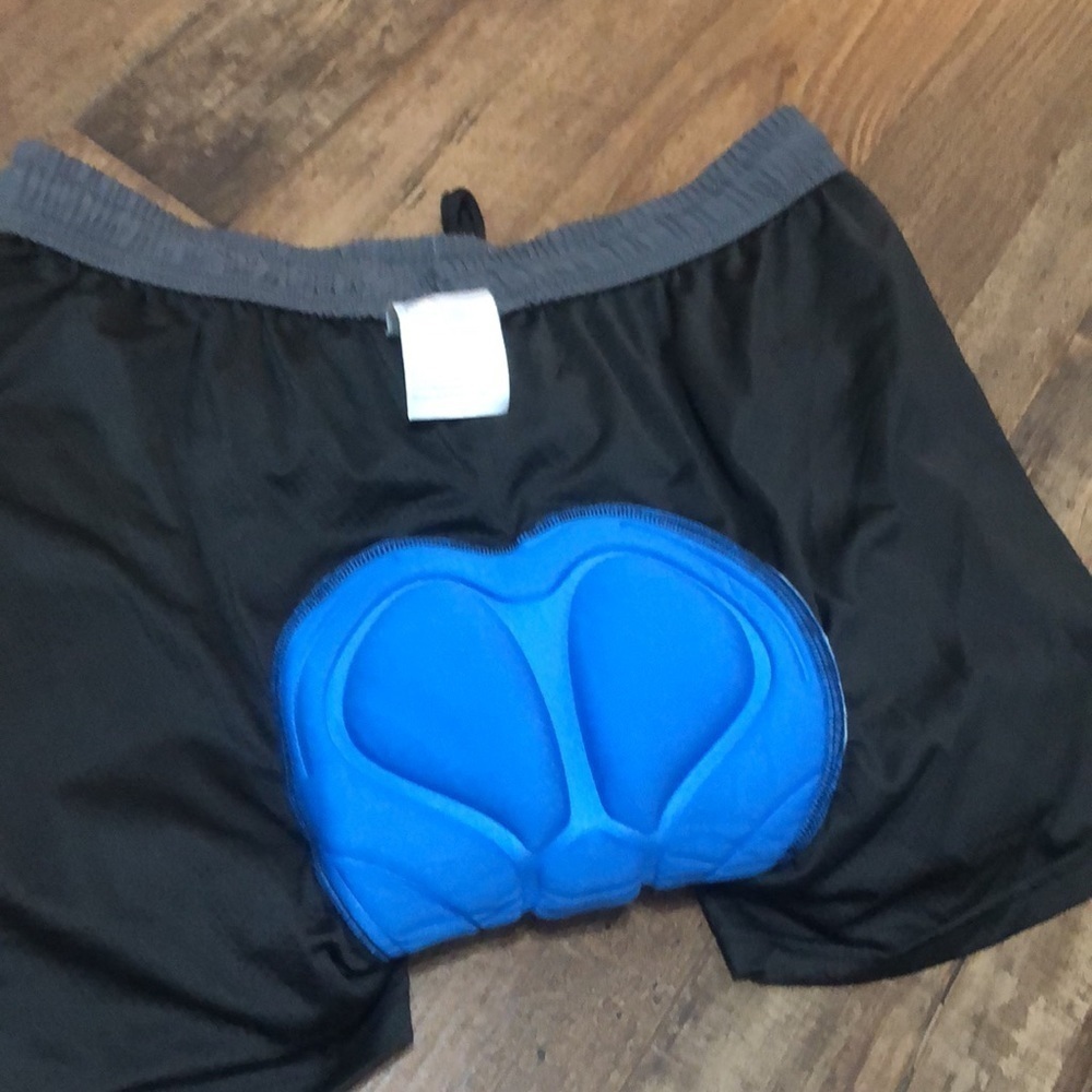 EZRUN bike shorts - Picture 8 of 9